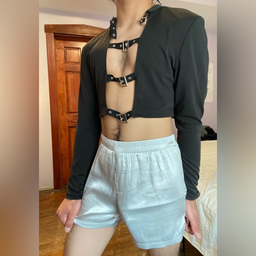 Black buckle cardigan